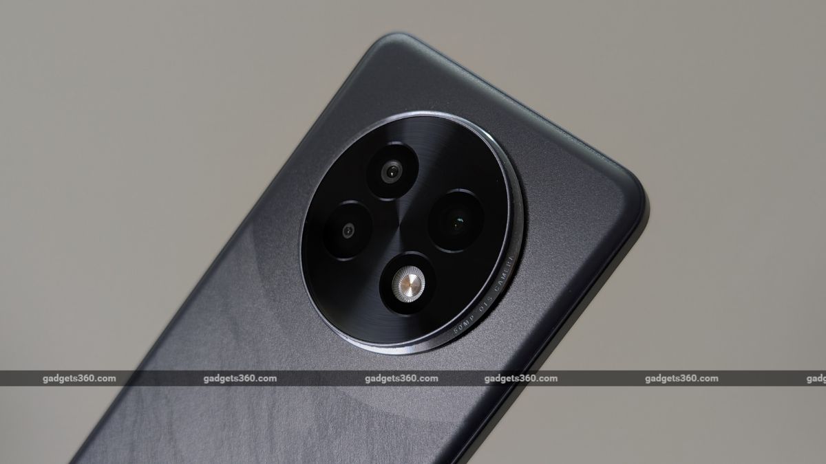 Realme 13+ 5G Gallery Images
